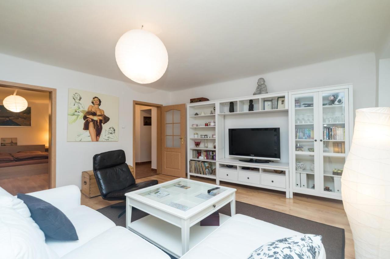 Budyne Apartment Budyne nad Ohri Екстер'єр фото