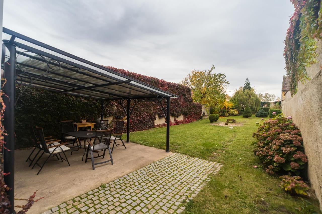 Budyne Apartment Budyne nad Ohri Екстер'єр фото