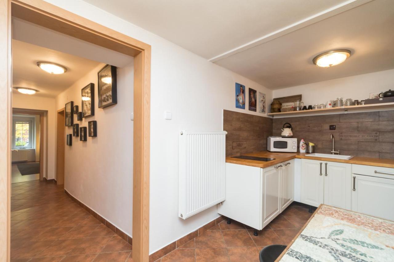 Budyne Apartment Budyne nad Ohri Екстер'єр фото