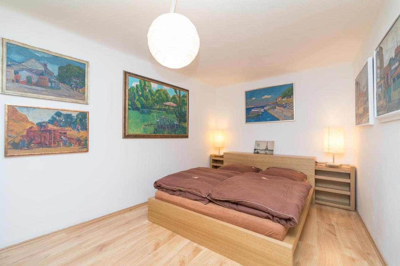 Budyne Apartment Budyne nad Ohri Екстер'єр фото