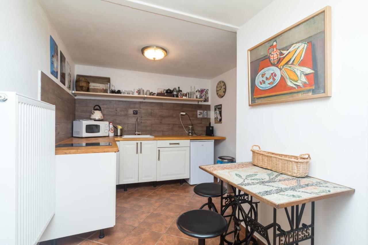 Budyne Apartment Budyne nad Ohri Екстер'єр фото